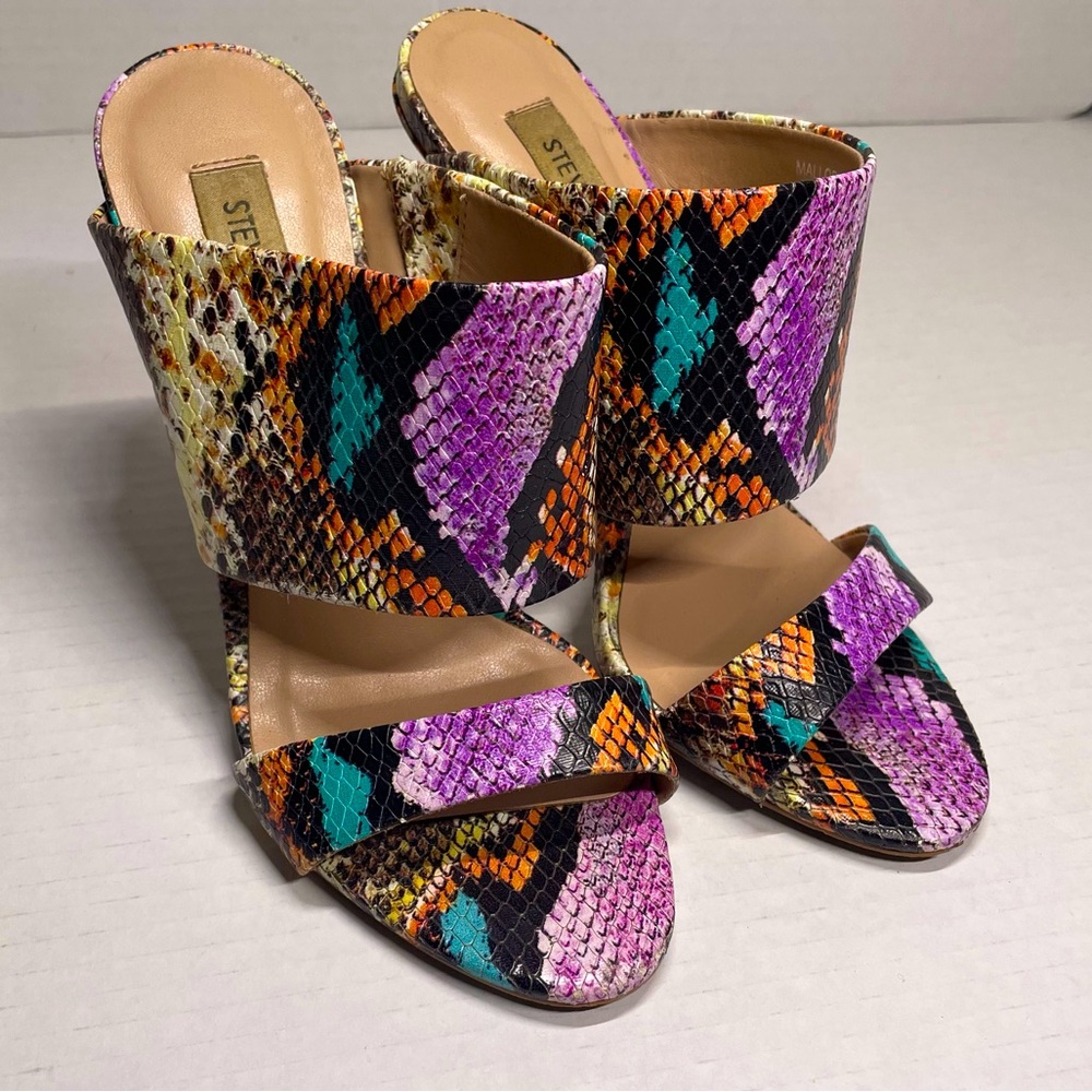 Steve Madden size 5 Mallory multi color snakeskin heels